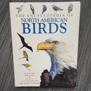 The Encyclopedia of North American Birds Book 2003 Edition 384 pages